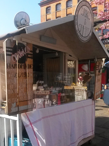 Il banchetto dei cupcake in terrazza a Camden Town, dolcetto pre-partenza!