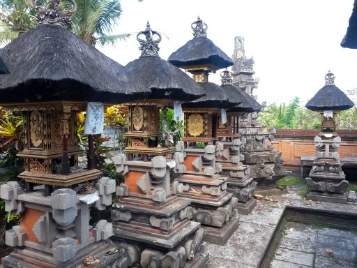 Templi e dedizione al sacro, sono Bali. L'uno non può prescindere dall'altro