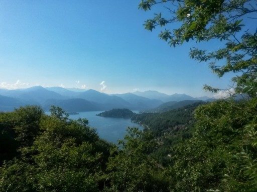 Panorami che solo le montagne intorno al lago d'Orta sanno regalare